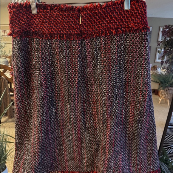 Midi tweed Tory Burch skirt. Size 14 good condition - Picture 4 of 5